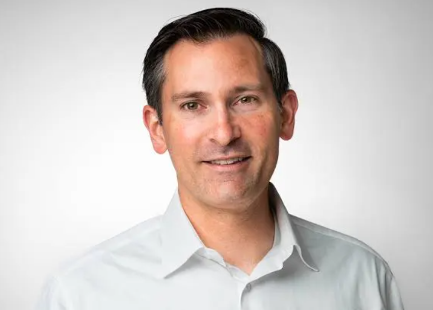 Matt Van Epps biography